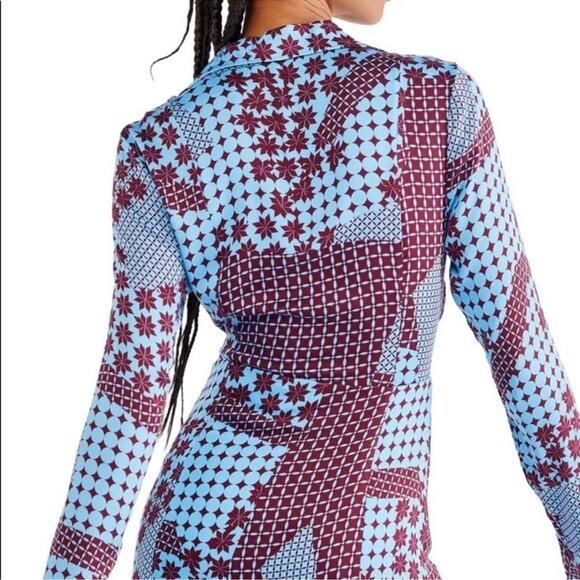 Free People x REVOLVE Women’s Miki Long Sleeve Blue Sea Combo Printed Mini Dress - Picture 6 of 14